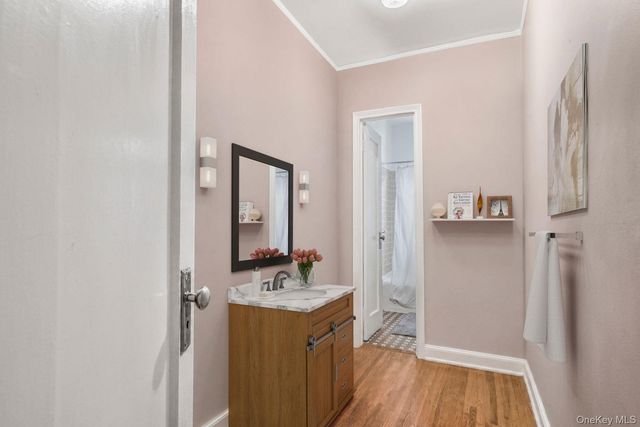 41-12 41st ST 41st Street 6-J, Sunnyside, NY 11104