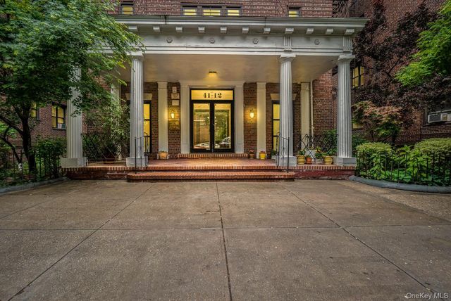 41-12 41st ST 41st Street 6-J, Sunnyside, NY 11104