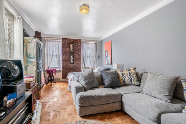 41-12 41st ST 41st Street 6-J, Sunnyside, NY 11104