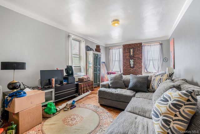 41-12 41st ST 41st Street 6-J, Sunnyside, NY 11104