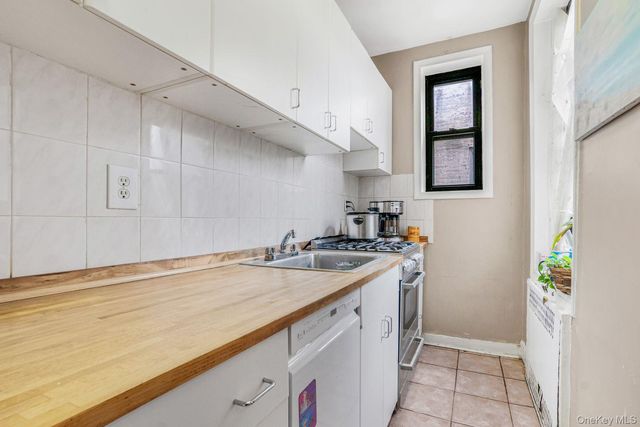 41-12 41st ST 41st Street 6-J, Sunnyside, NY 11104