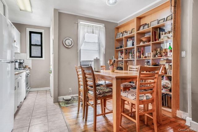 41-12 41st ST 41st Street 6-J, Sunnyside, NY 11104