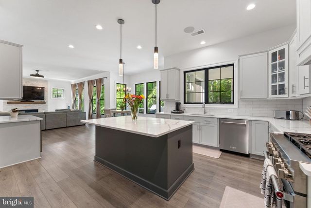 9317 CONVENTO TER, Fairfax, VA 22031