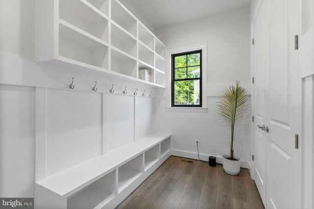 9317 CONVENTO TER, Fairfax, VA 22031