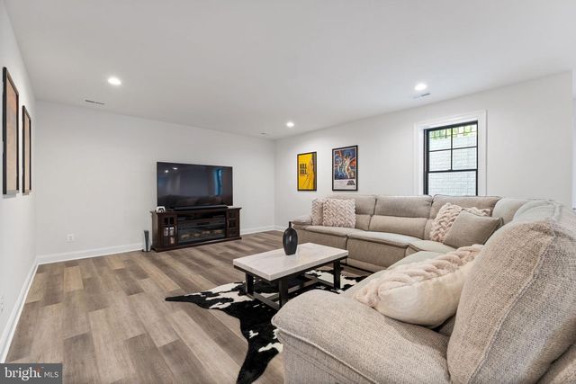 9317 CONVENTO TER, Fairfax, VA 22031
