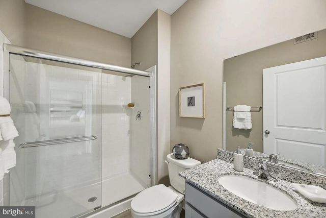 111 CHARING CROSS DR, Stephens City, VA 22655