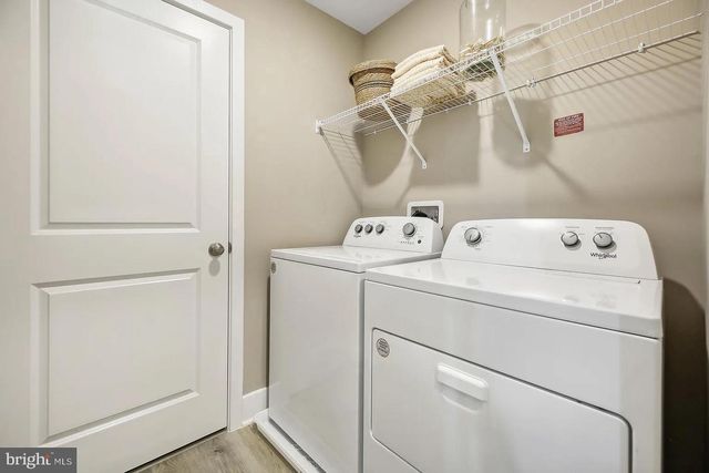 111 CHARING CROSS DR, Stephens City, VA 22655