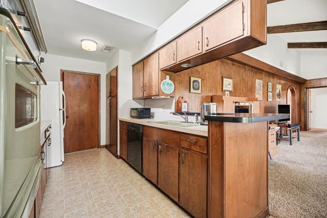 330 Biscayne Boulevard, El Lago, TX 77586