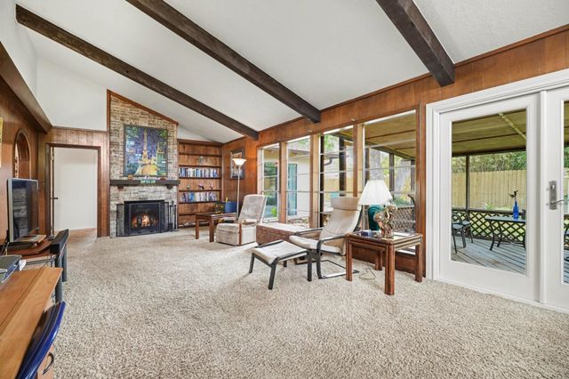 330 Biscayne Boulevard, El Lago, TX 77586