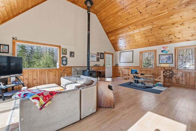 26 Doetown Road, Ellsworth, NH 03266