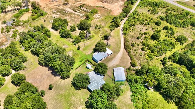 117102 S 4306 Road, Porum, OK 74455