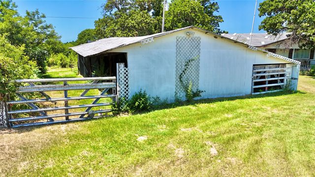 117102 S 4306 Road, Porum, OK 74455
