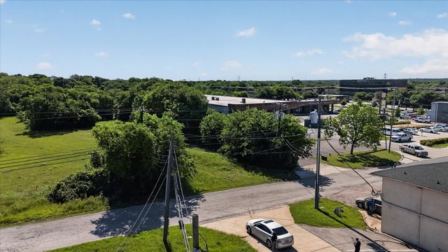 1426 IDLEWILD Lane, Lancaster, TX 75134
