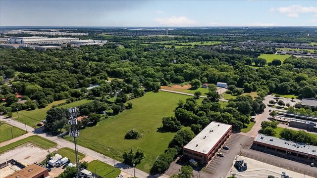 1426 IDLEWILD Lane, Lancaster, TX 75134
