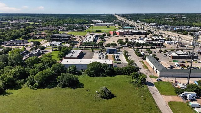 1426 IDLEWILD Lane, Lancaster, TX 75134
