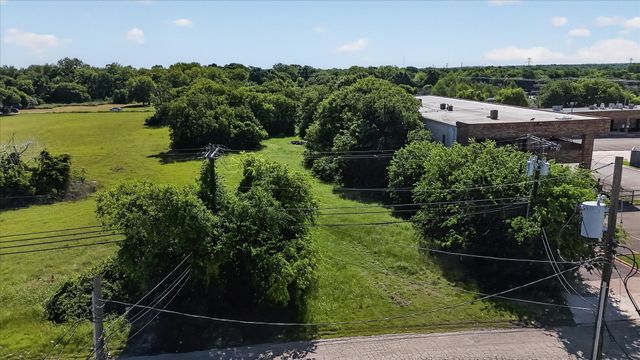 1426 IDLEWILD Lane, Lancaster, TX 75134