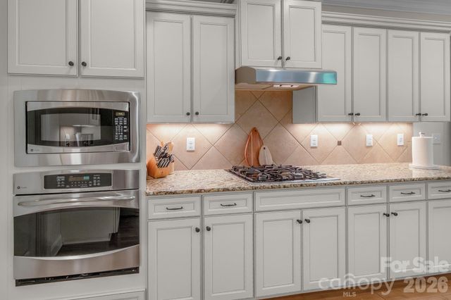 2015 Madeira Circle, Waxhaw, NC 28173