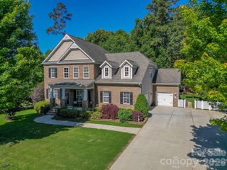 2015 Madeira Circle, Waxhaw, NC 28173