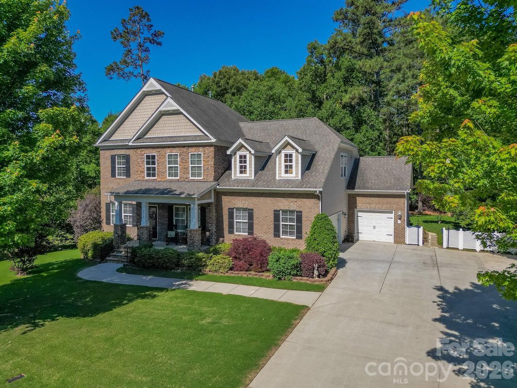 2015 Madeira Circle, Waxhaw, NC 28173