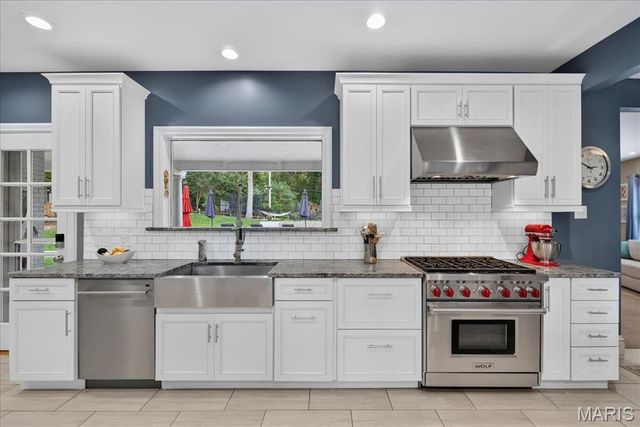 465 Sherwood Drive, Webster Groves, MO 63119