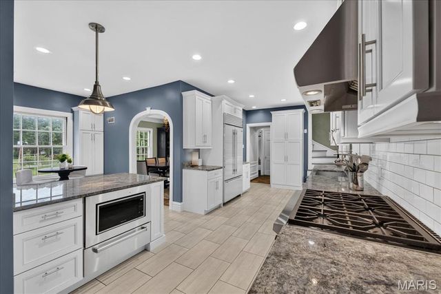 465 Sherwood Drive, Webster Groves, MO 63119
