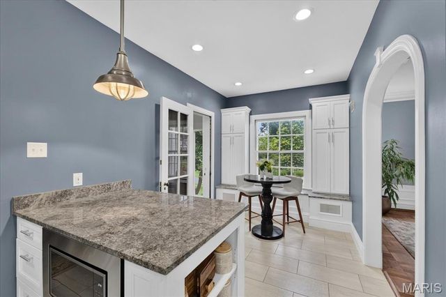 465 Sherwood Drive, Webster Groves, MO 63119