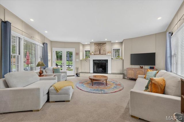 465 Sherwood Drive, Webster Groves, MO 63119