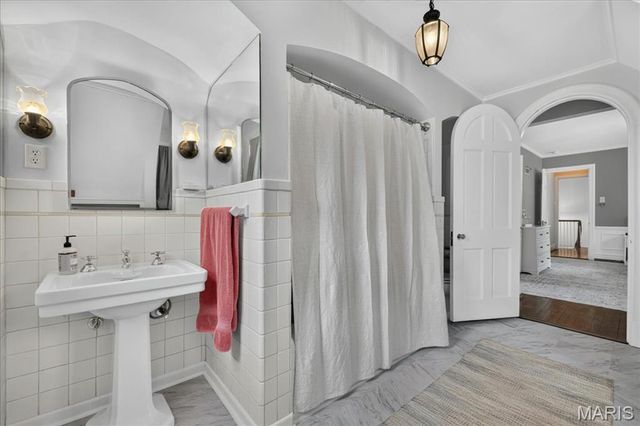 465 Sherwood Drive, Webster Groves, MO 63119