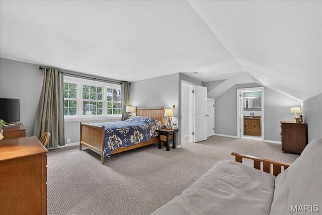465 Sherwood Drive, Webster Groves, MO 63119