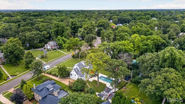 465 Sherwood Drive, Webster Groves, MO 63119