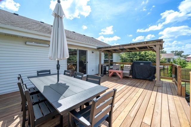 29518 River View PARKWAY, Burlington, WI 53105