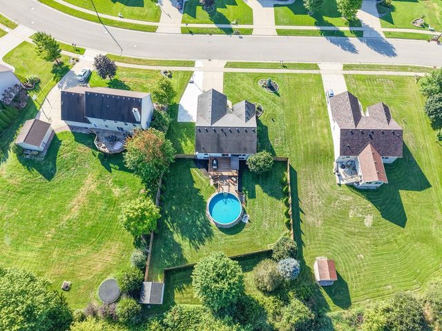 29518 River View PARKWAY, Burlington, WI 53105