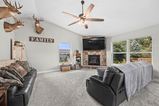 29518 River View PARKWAY, Burlington, WI 53105