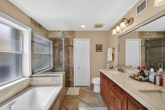 151 St Michaels Court, Jupiter, FL 33458