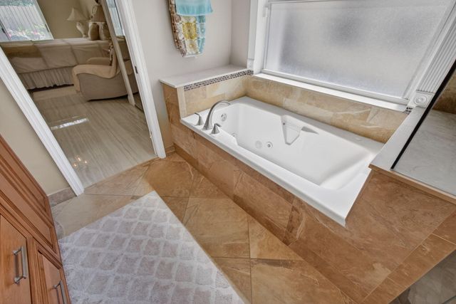 151 St Michaels Court, Jupiter, FL 33458