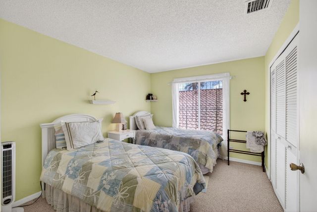 151 St Michaels Court, Jupiter, FL 33458