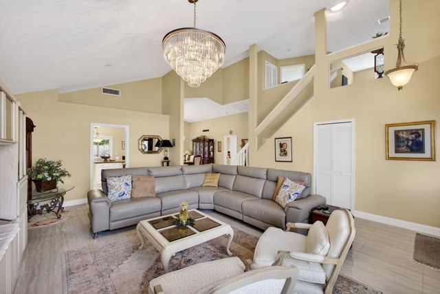 151 St Michaels Court, Jupiter, FL 33458