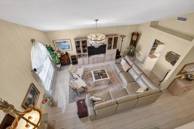 151 St Michaels Court, Jupiter, FL 33458