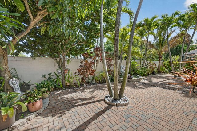 151 St Michaels Court, Jupiter, FL 33458