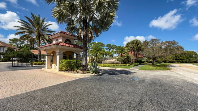 151 St Michaels Court, Jupiter, FL 33458
