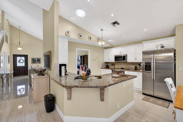 151 St Michaels Court, Jupiter, FL 33458