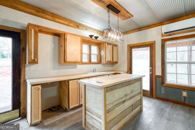 1650 Pierce Dairy Road, Madison, GA 30650