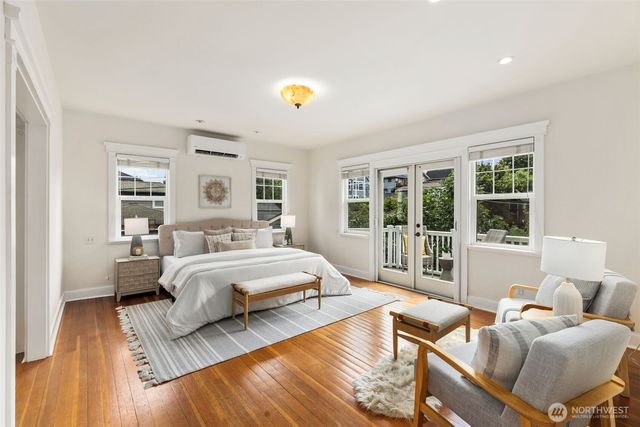 2446 Queen Anne Avenue N, Seattle, WA 98109