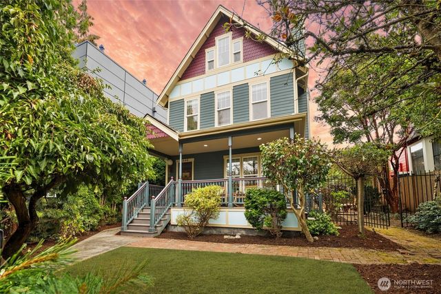 2446 Queen Anne Avenue N, Seattle, WA 98109
