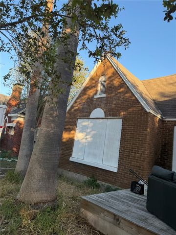 311 Clifford St, Corpus Christi, TX 78404