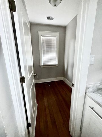 2297 JACKSON AVE, Memphis, TN 38112