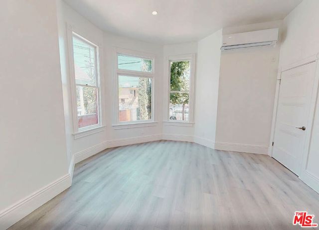 1030 W 23rd Street, Los Angeles, CA 90007