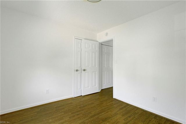 453 Waverly PL, Newport News, VA 23608