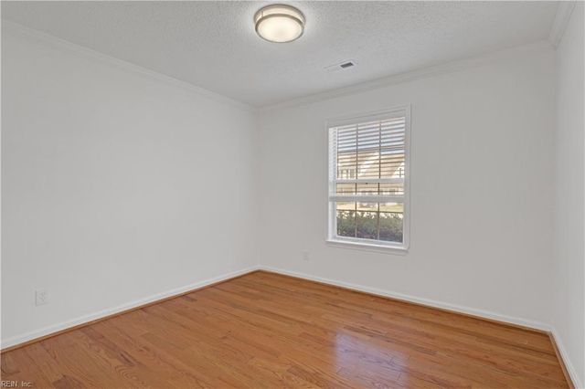 453 Waverly PL, Newport News, VA 23608