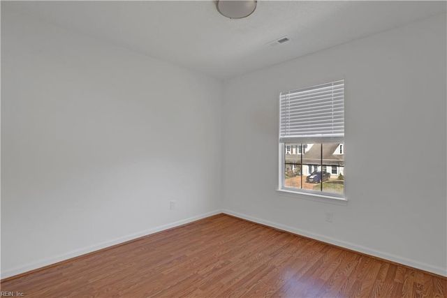 453 Waverly PL, Newport News, VA 23608